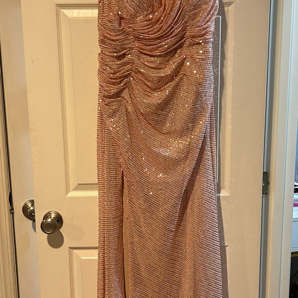 Elegant Pink Sequin Wedding Dress